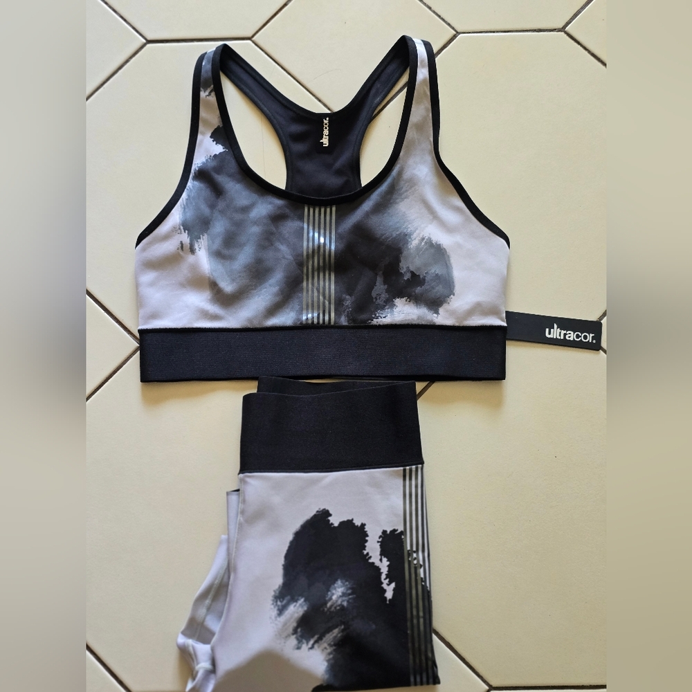 Ultracor Set- Black and Gray Sports Bra with Matching Leggings